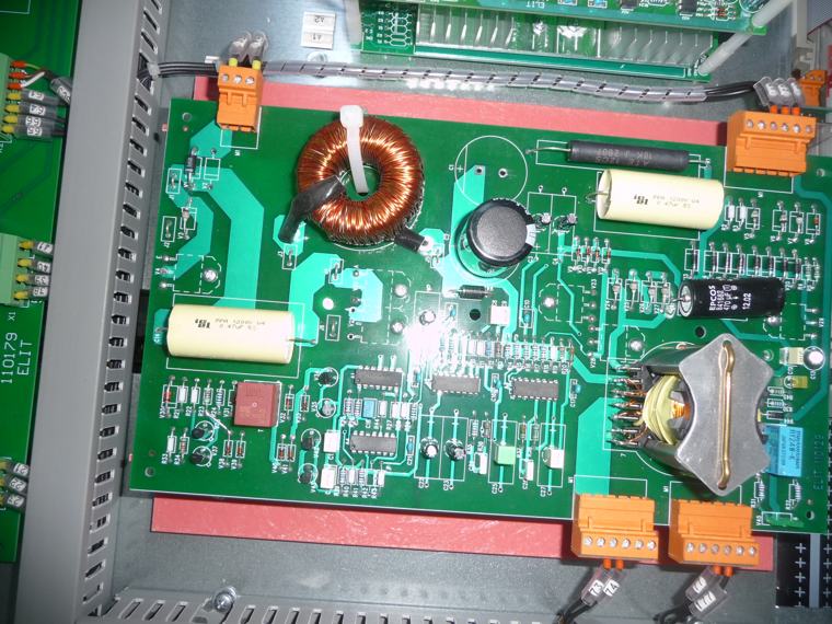 Control board of a 400 Hz converter